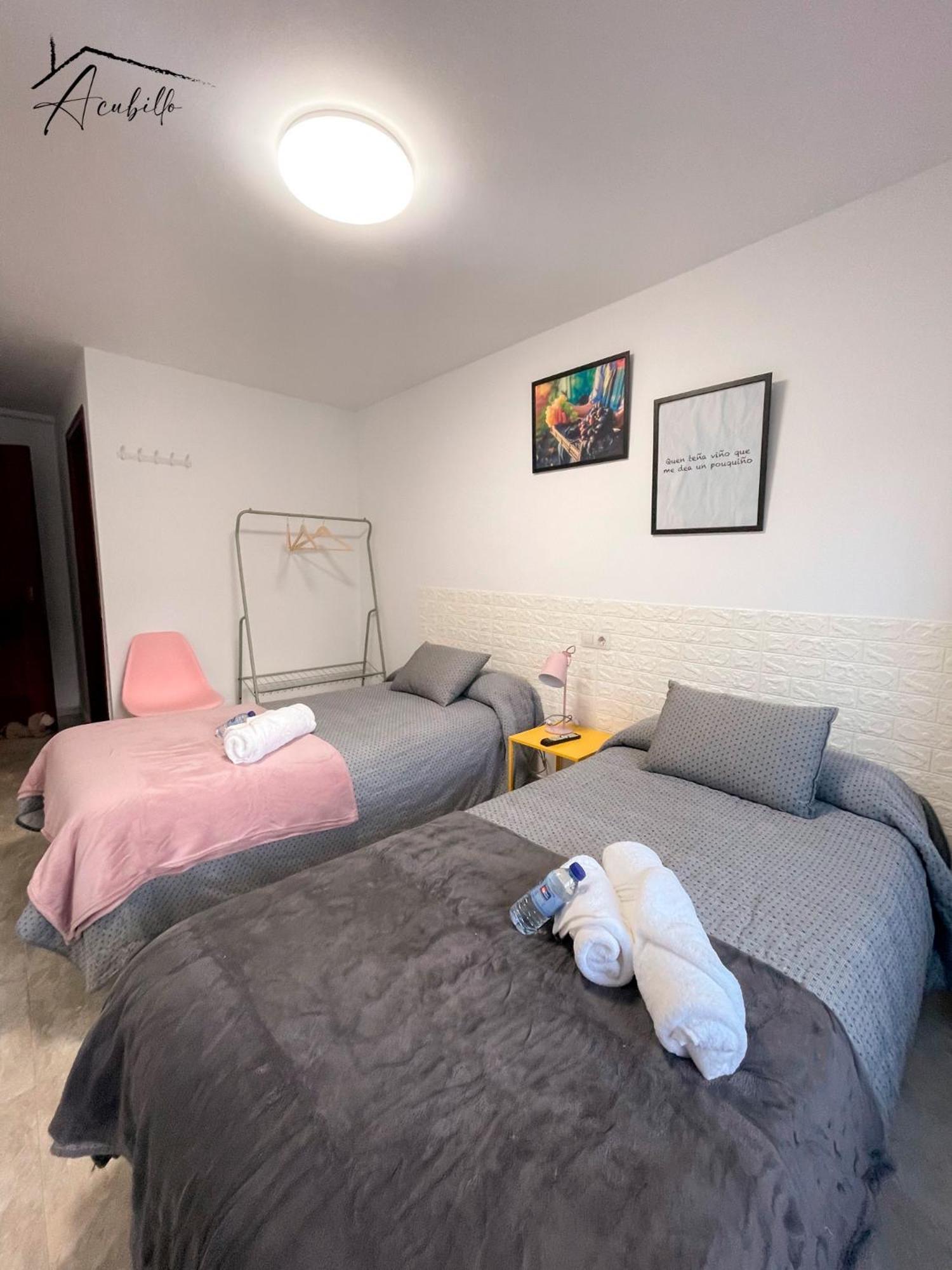 Acubillo Hotel Palas de Rei Bagian luar foto