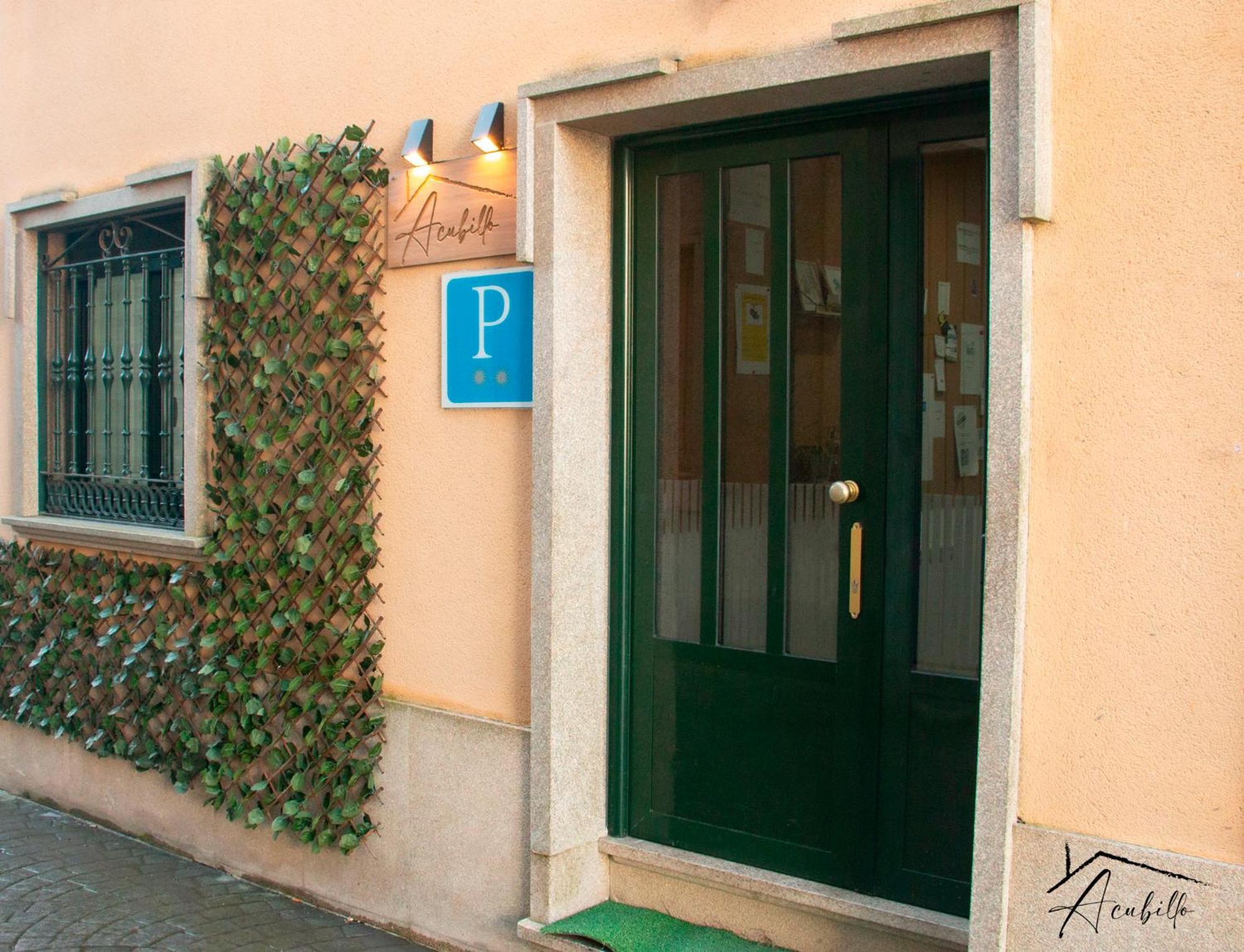 Acubillo Hotel Palas de Rei Bagian luar foto